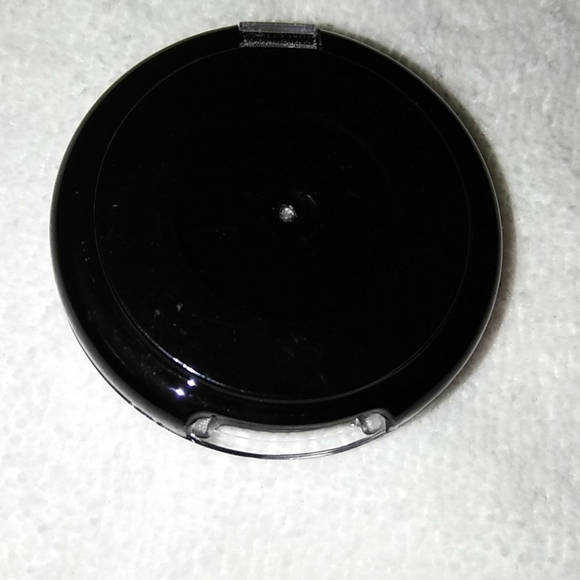 Angela Knight Colour Couture Eye Shadow - Picture 3 of 4